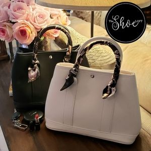 Garden Party Style Tote w FREE Twilly Scarf